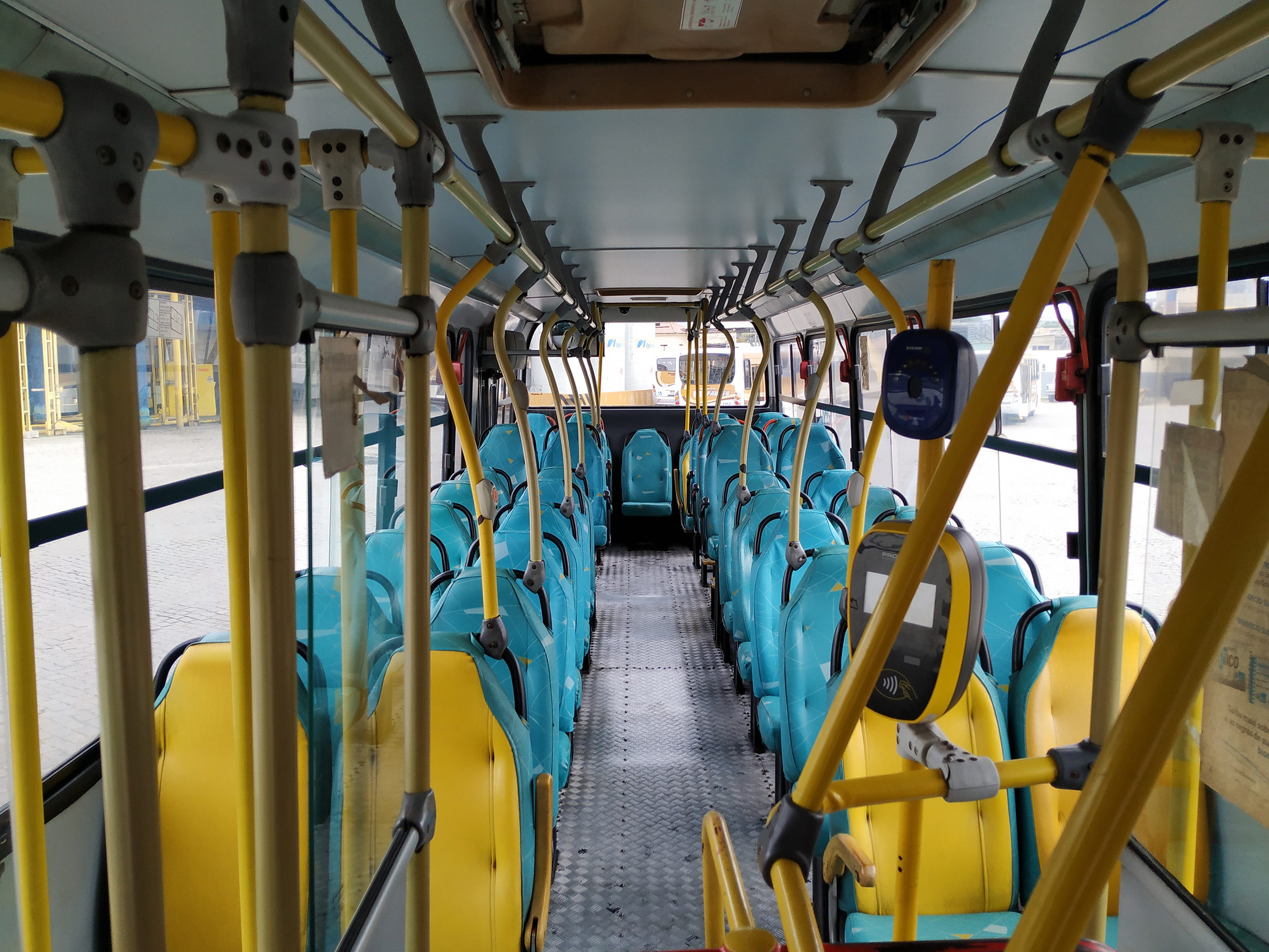 Transporte Fabio's - Ônibus à venda (Chassi OF-1418/52)