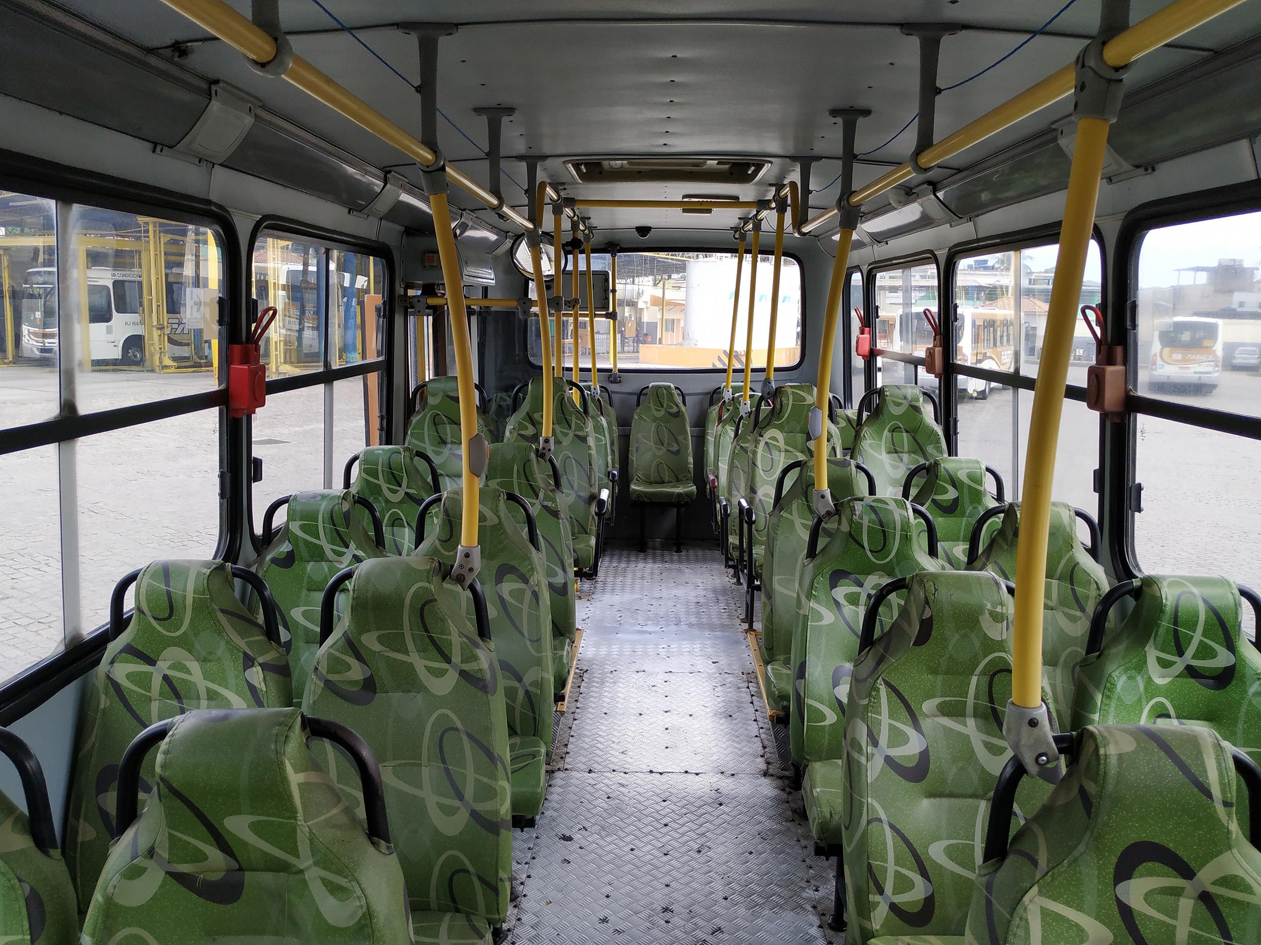 Transporte Fabio's - Ônibus à venda (Chassi OF-1418/52)