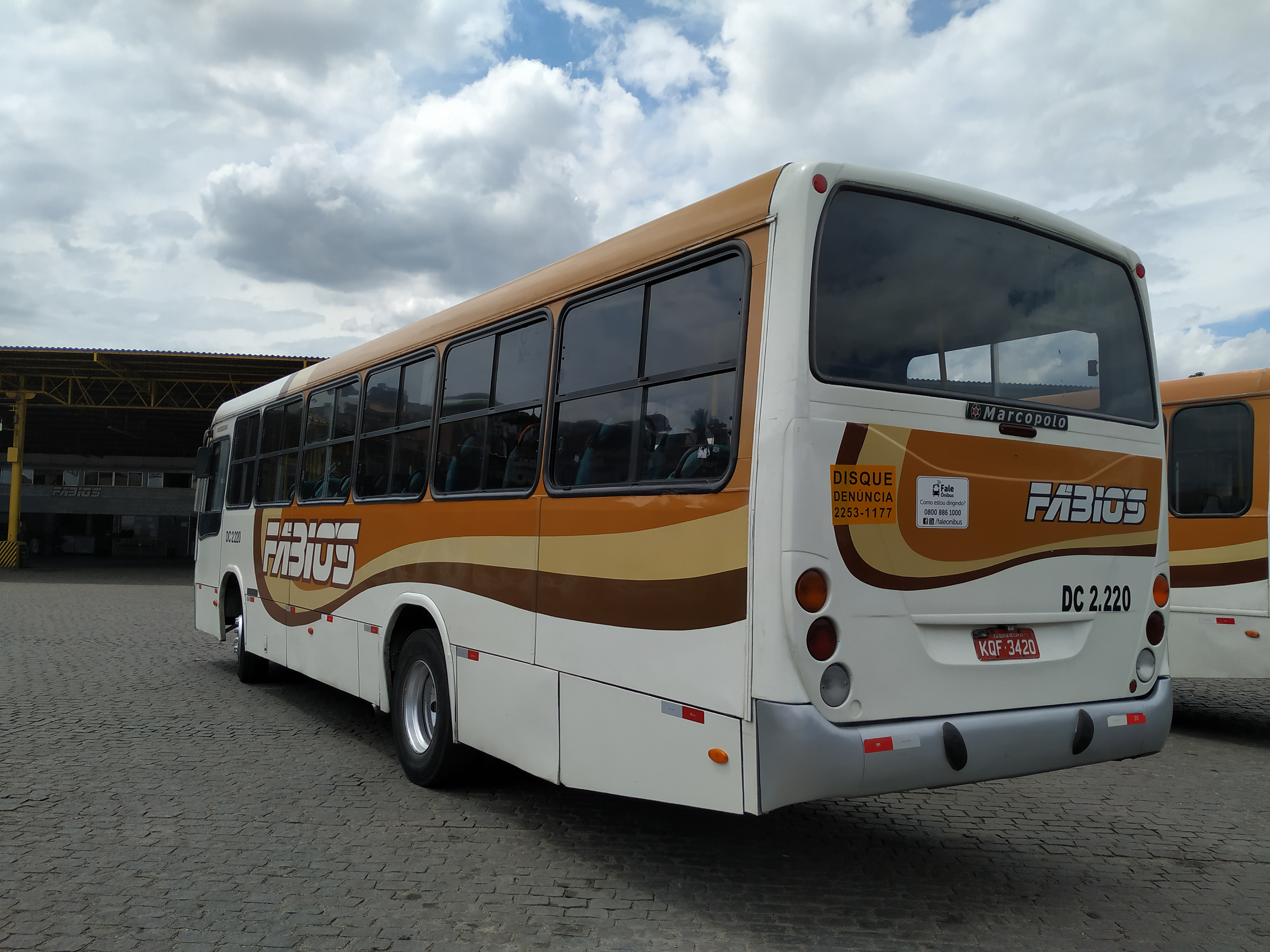 Transporte Fabio's - Ônibus à venda (Chassi OF-1418/52)